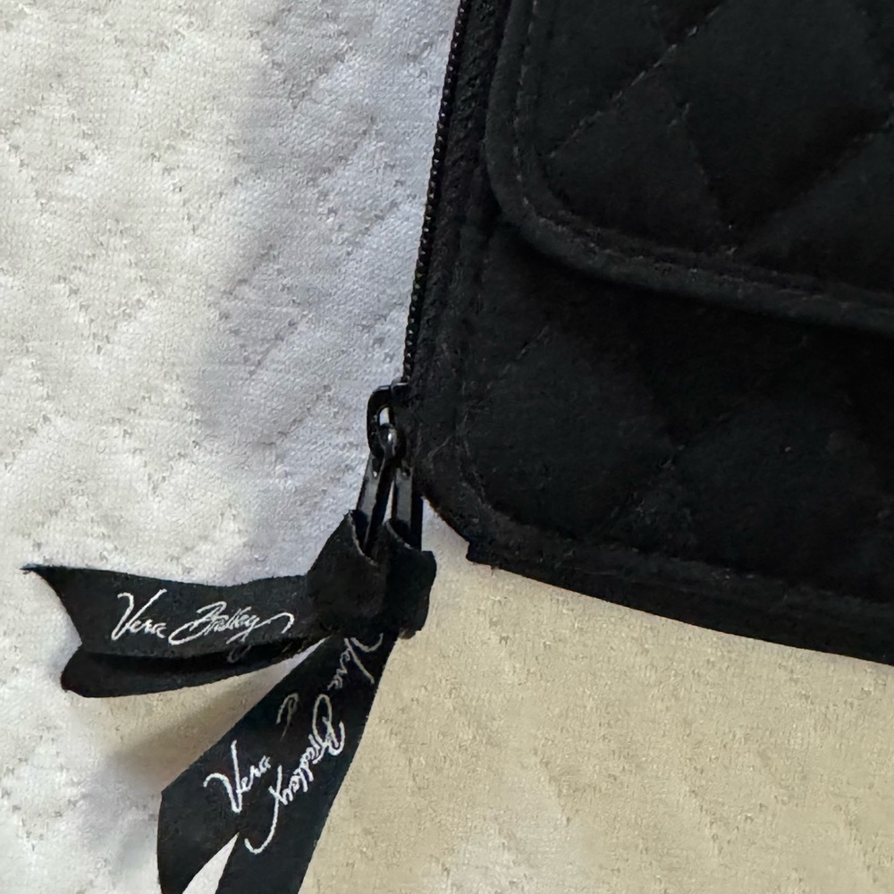 Vera Bradley Black Quilted Crossbody Wallet Bag - Picture 2 of 8